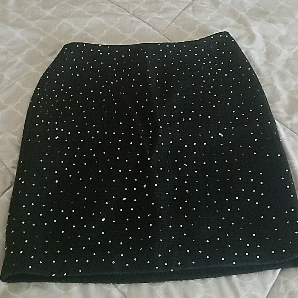Black tweed skirt with sequin detail